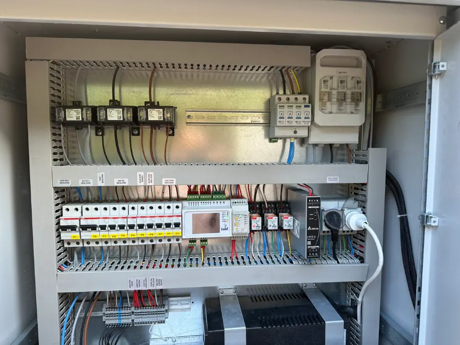 Elektrik panosu iç bağlantı ve klemens montajı